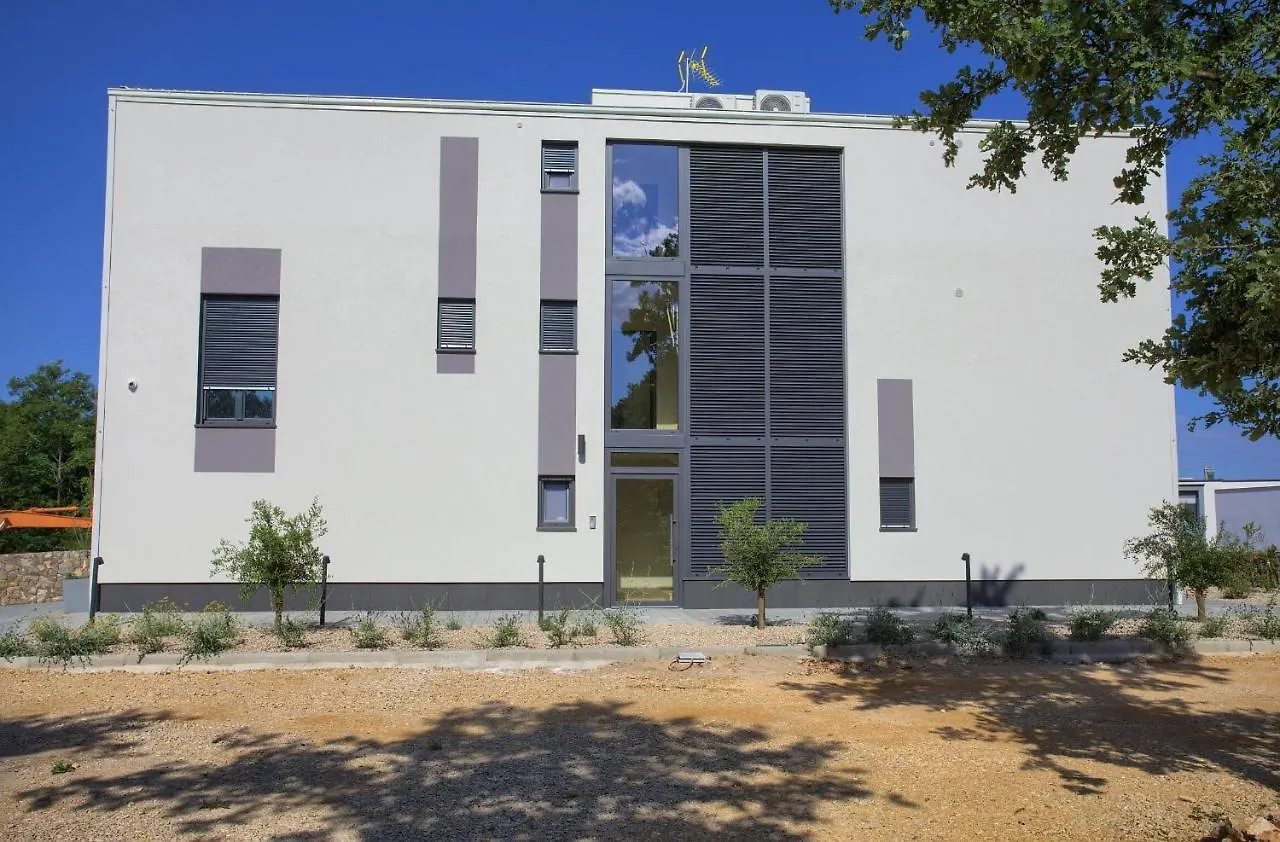 Apartments Sol Njivice